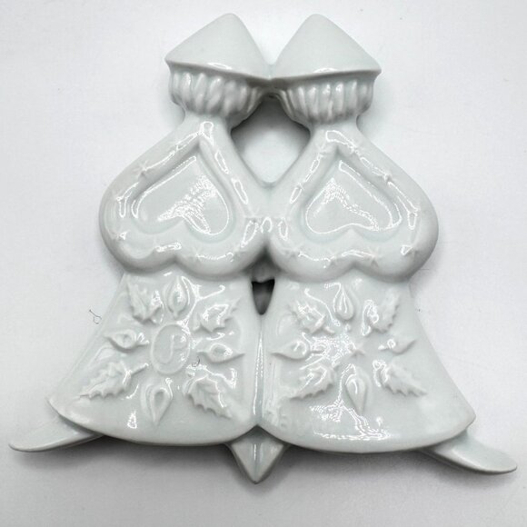 Vtg Porcelain Christmas Limoges Ornament Caroling Angels 1974 4.5" White - Picture 5 of 9